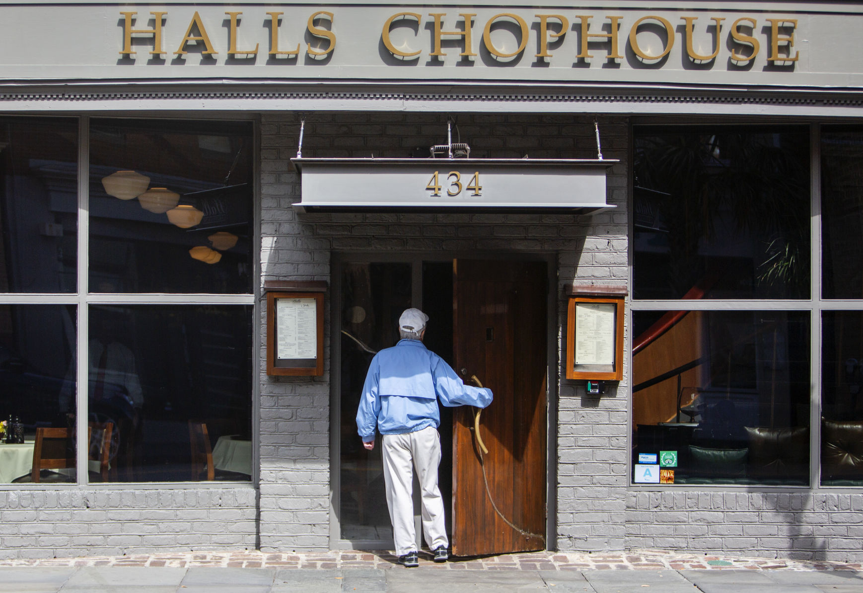 Halls Chophouse